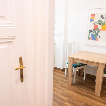 Cozy & Quiet Apartment Near Kiraly Street Free Parking, Ac, Perfect For 4 Guests! Budapeste Exterior foto