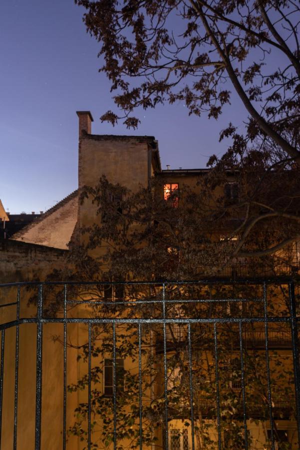 Cozy & Quiet Apartment Near Kiraly Street Free Parking, Ac, Perfect For 4 Guests! Budapeste Exterior foto